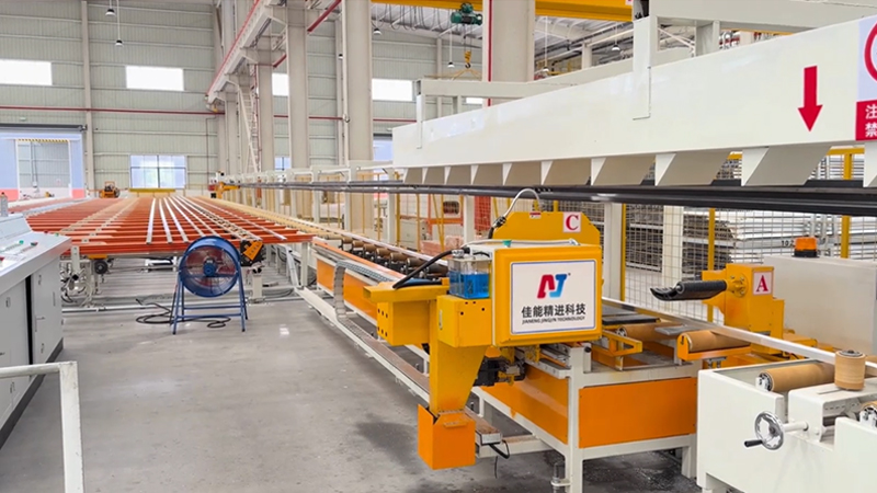 Cooling Table with Automatic Stretcher